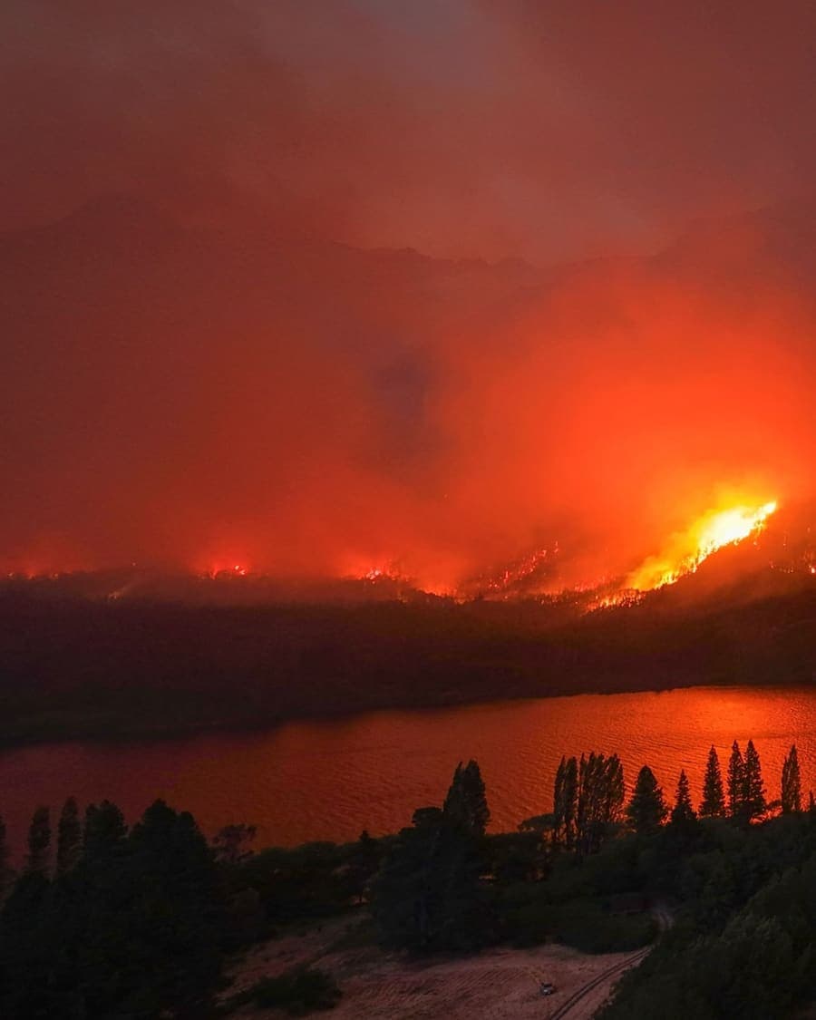 Incendio forestal en la Patagonia argentina 1